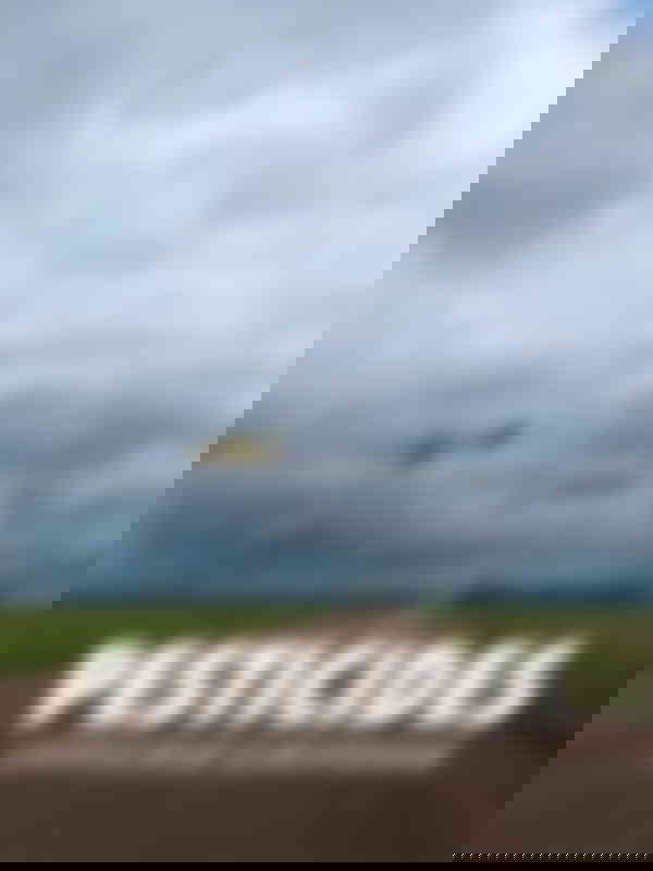 Poster du programme Pesticides : l’hypocrisie européenne