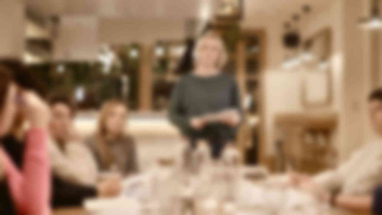 les femmes richent ne court pas les rue episode 1